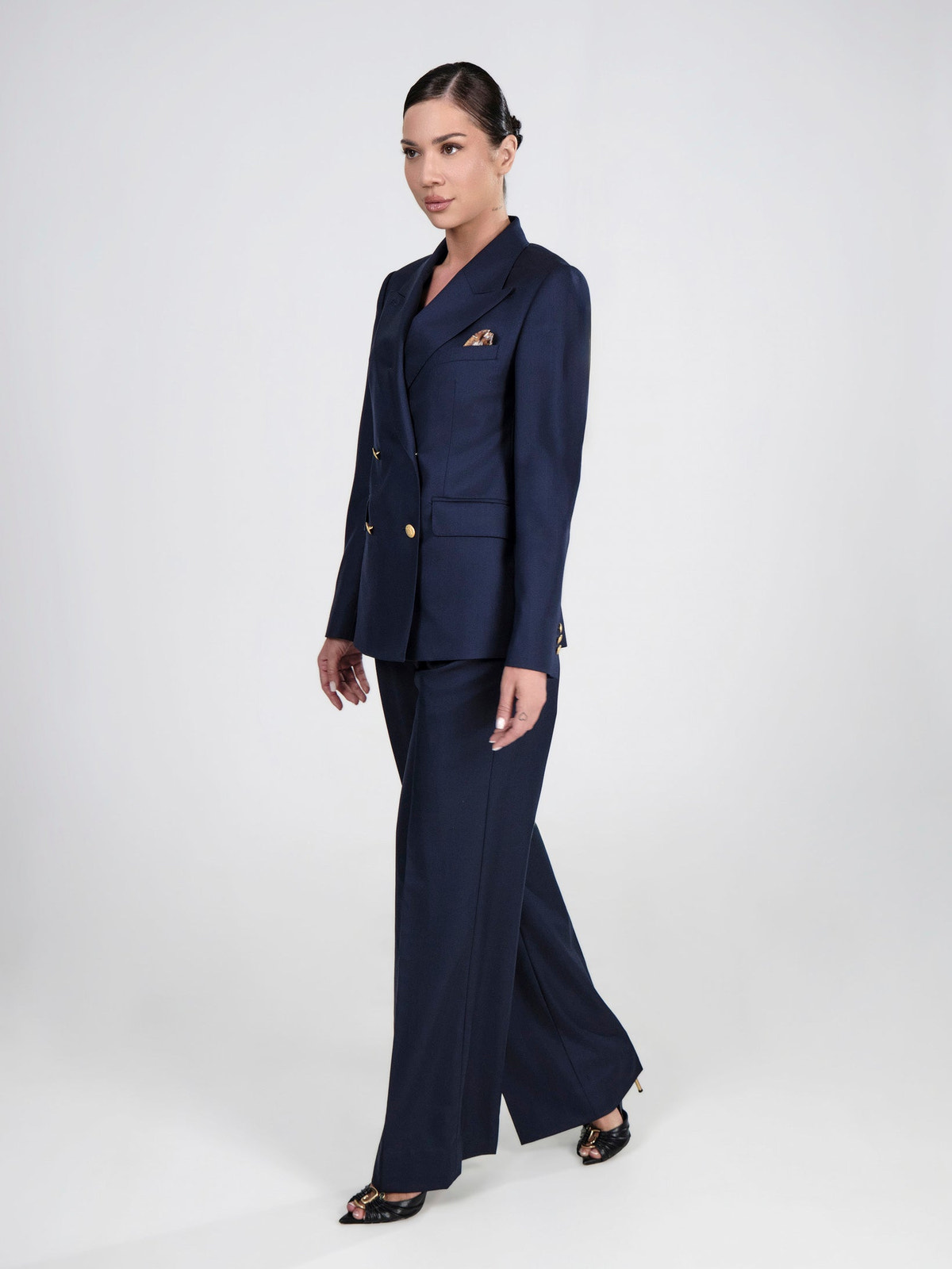 Midnight Sovereignty Suit Privée
