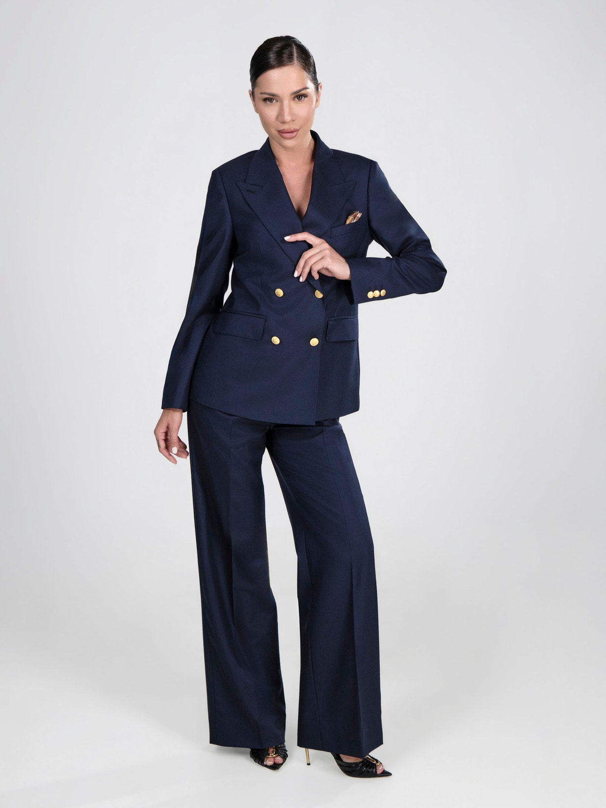 Midnight Sovereignty Suit Privée