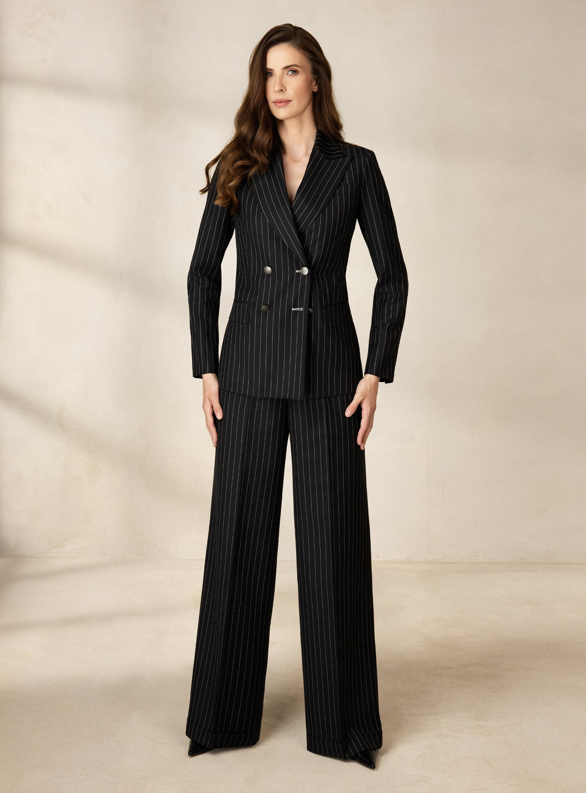 IMPERIA NERO SUIT