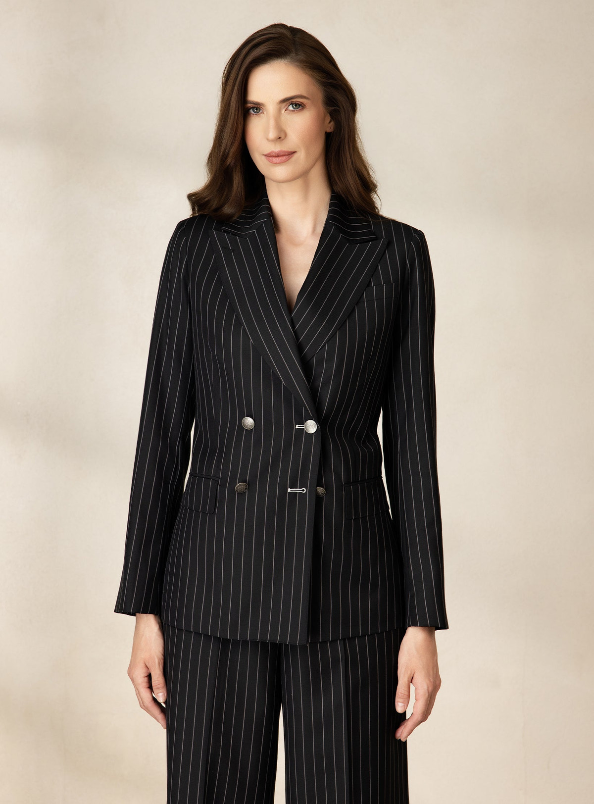 IMPERIA NERO SUIT