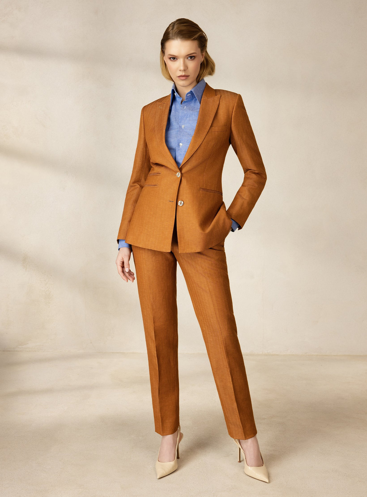 VILLEFRANCHE SUIT