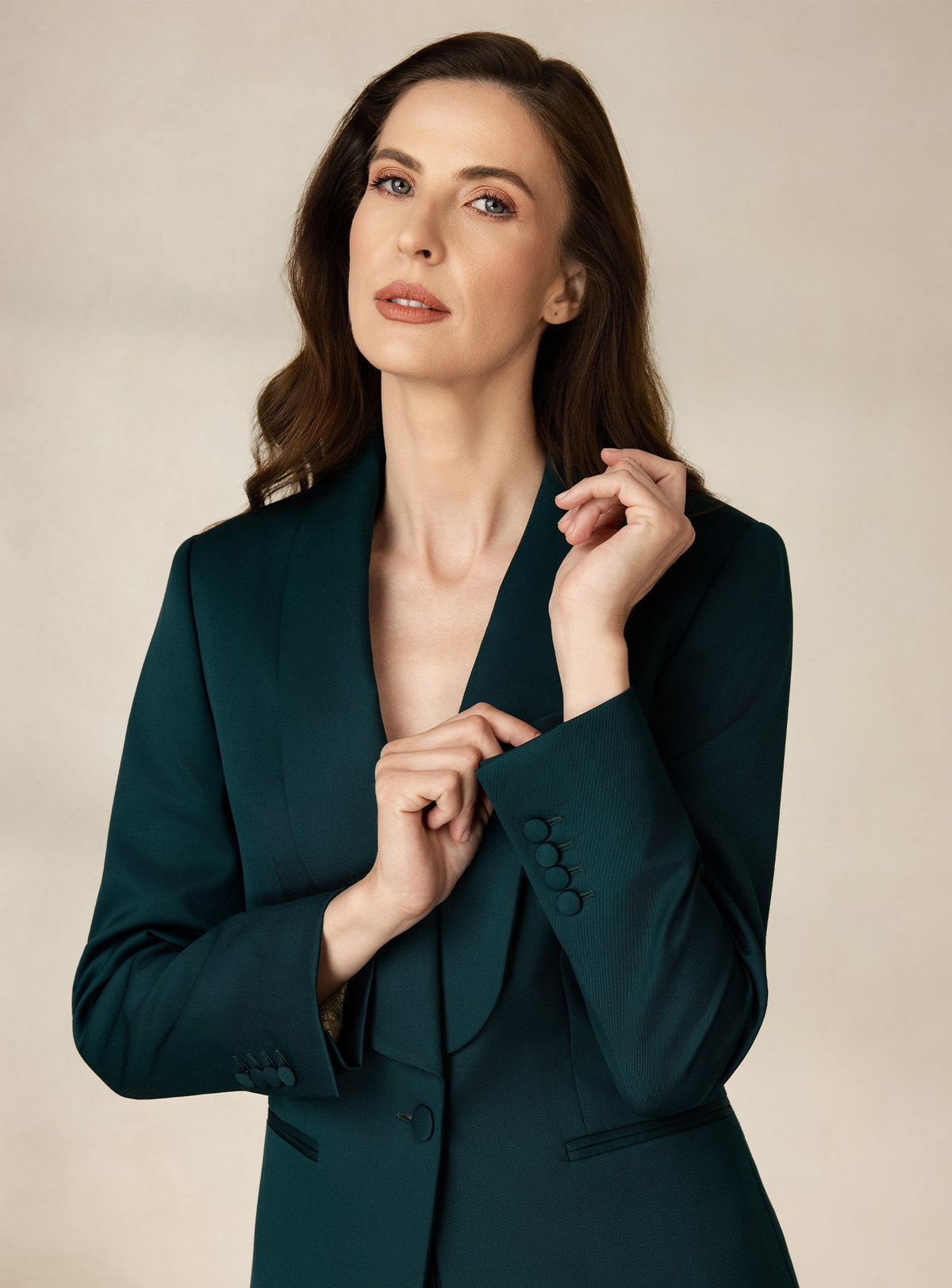 ÉMERAUDE SUIT