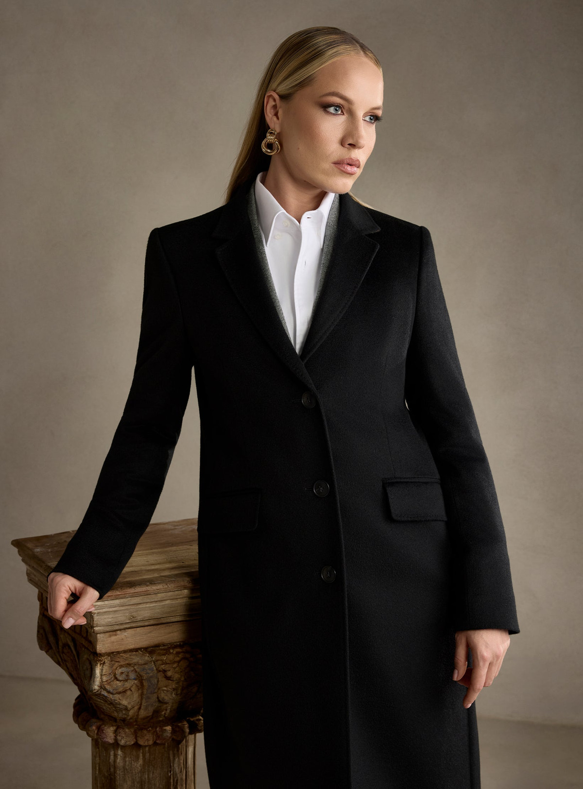 THE ELIZABETH COAT