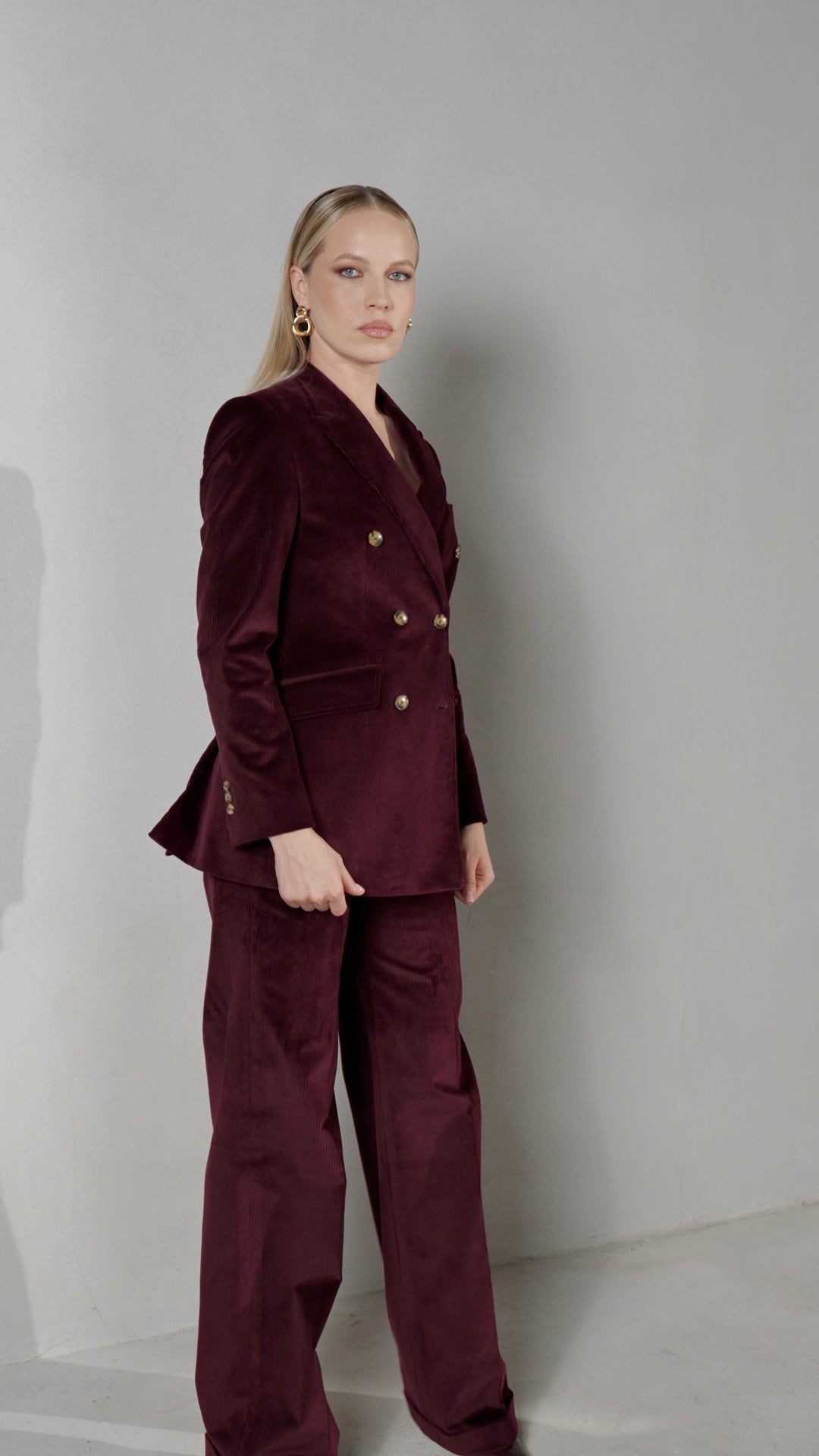 THE ISABELLE SUIT — Consiglieri DONNA